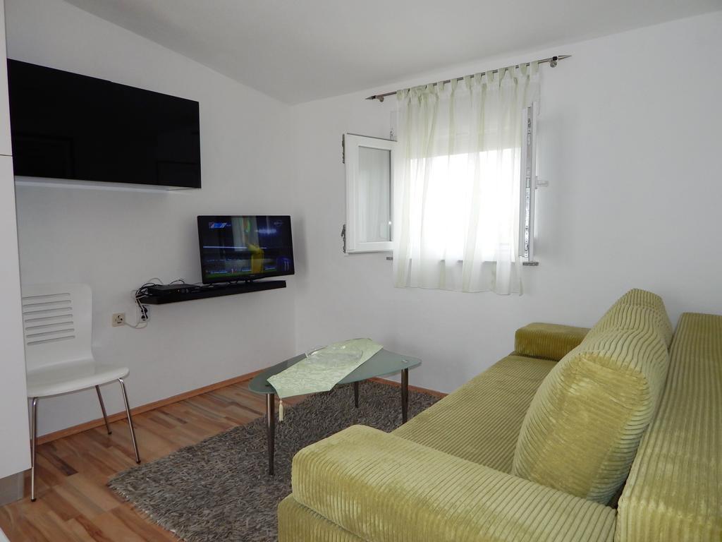 Apartments Nedjeljka Ražanj Zewnętrze zdjęcie