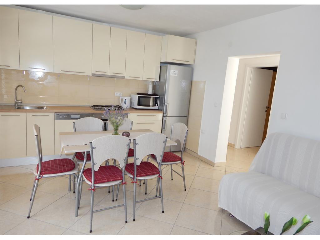 Apartments Nedjeljka Ražanj Zewnętrze zdjęcie